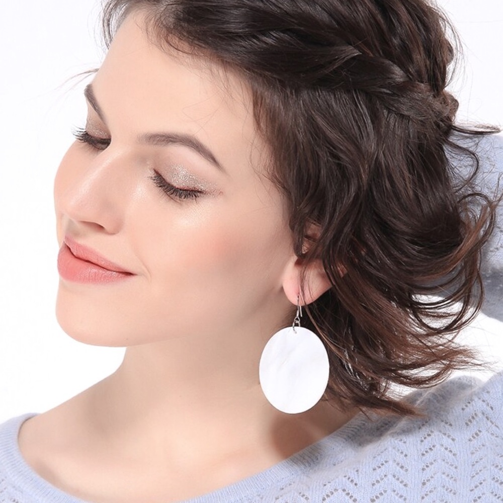 2/$20! Shell Disc Drop Earrings - Picture 5 of 8